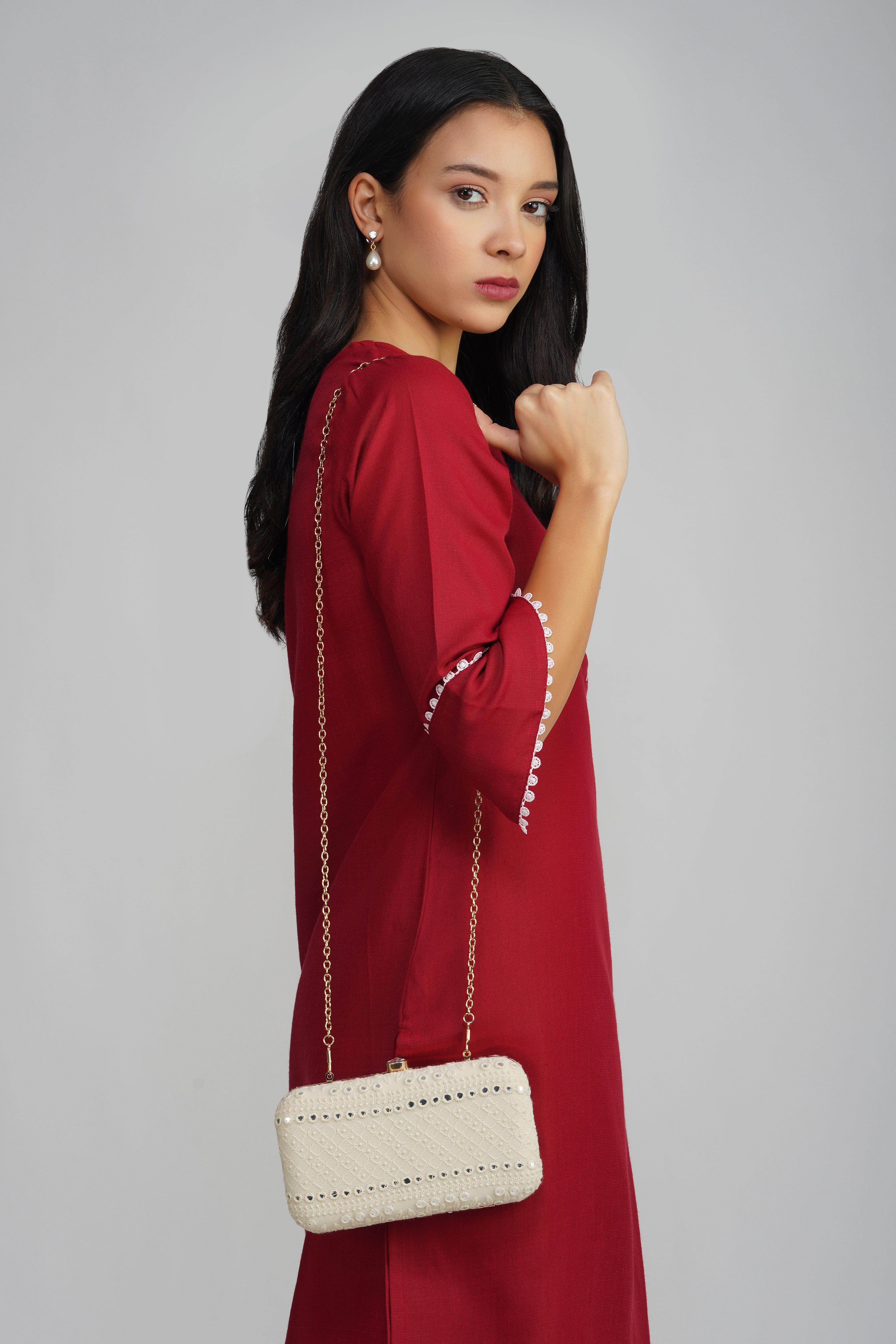 Nice-G Ivory Crafted Clutch: Sophistication for Weddings & Events