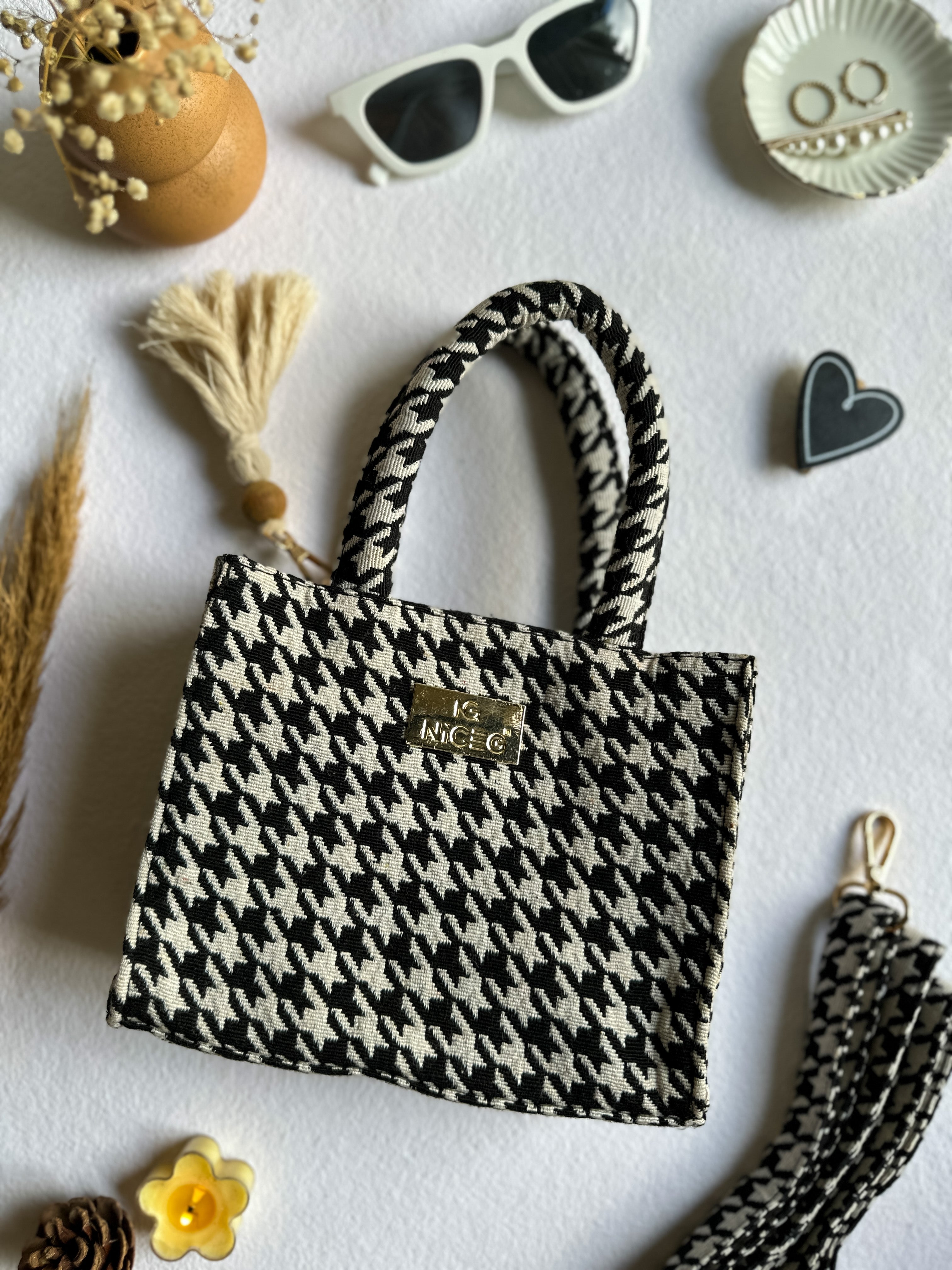 NiceG Monochrome Mobility Box Bag (Small)