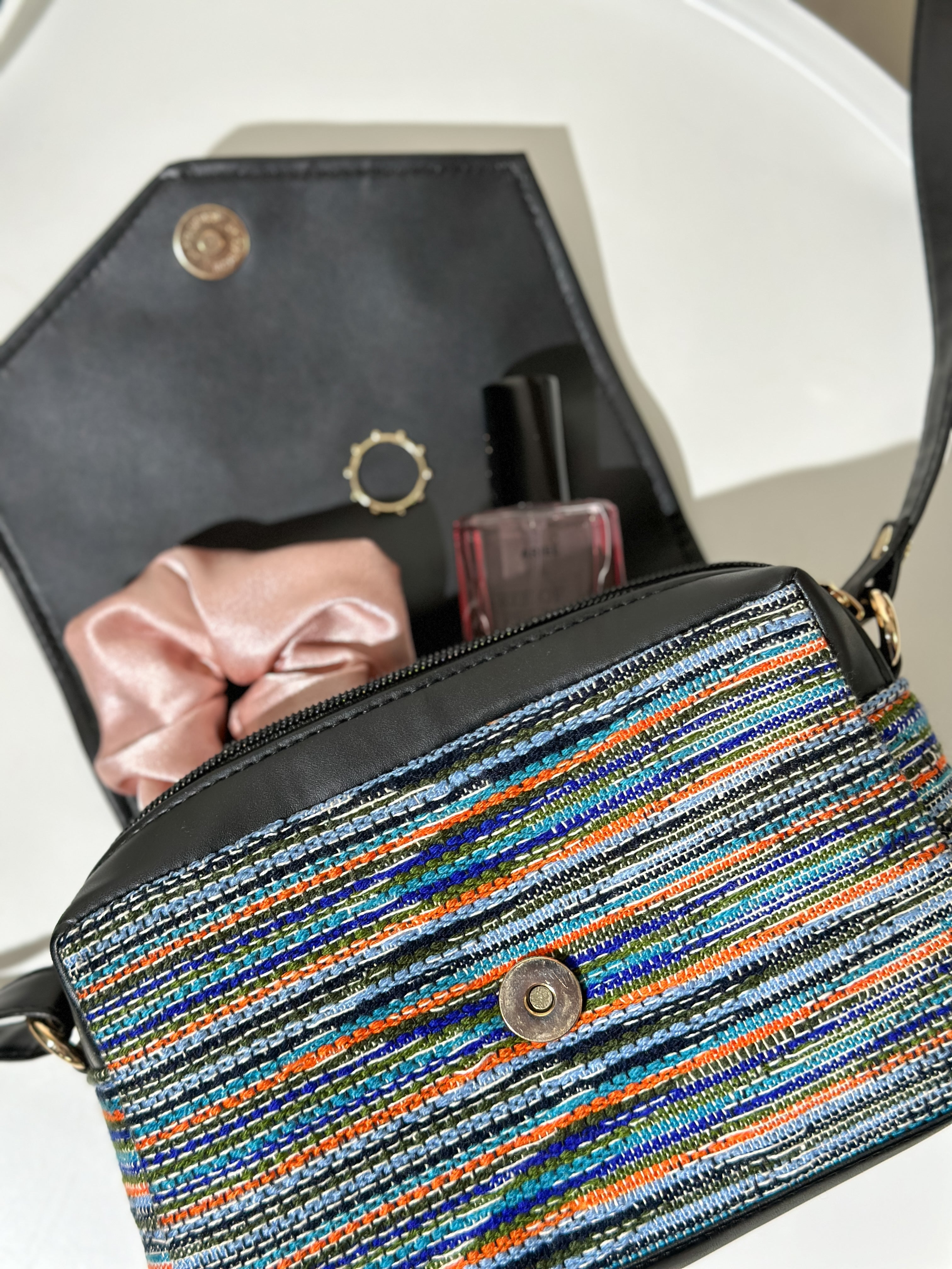 NiceG Verdant Duo Tone Sling Bags For Women & Girls