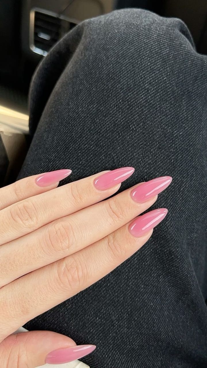 Classic Pink – Press-On Nails (Set of 24)