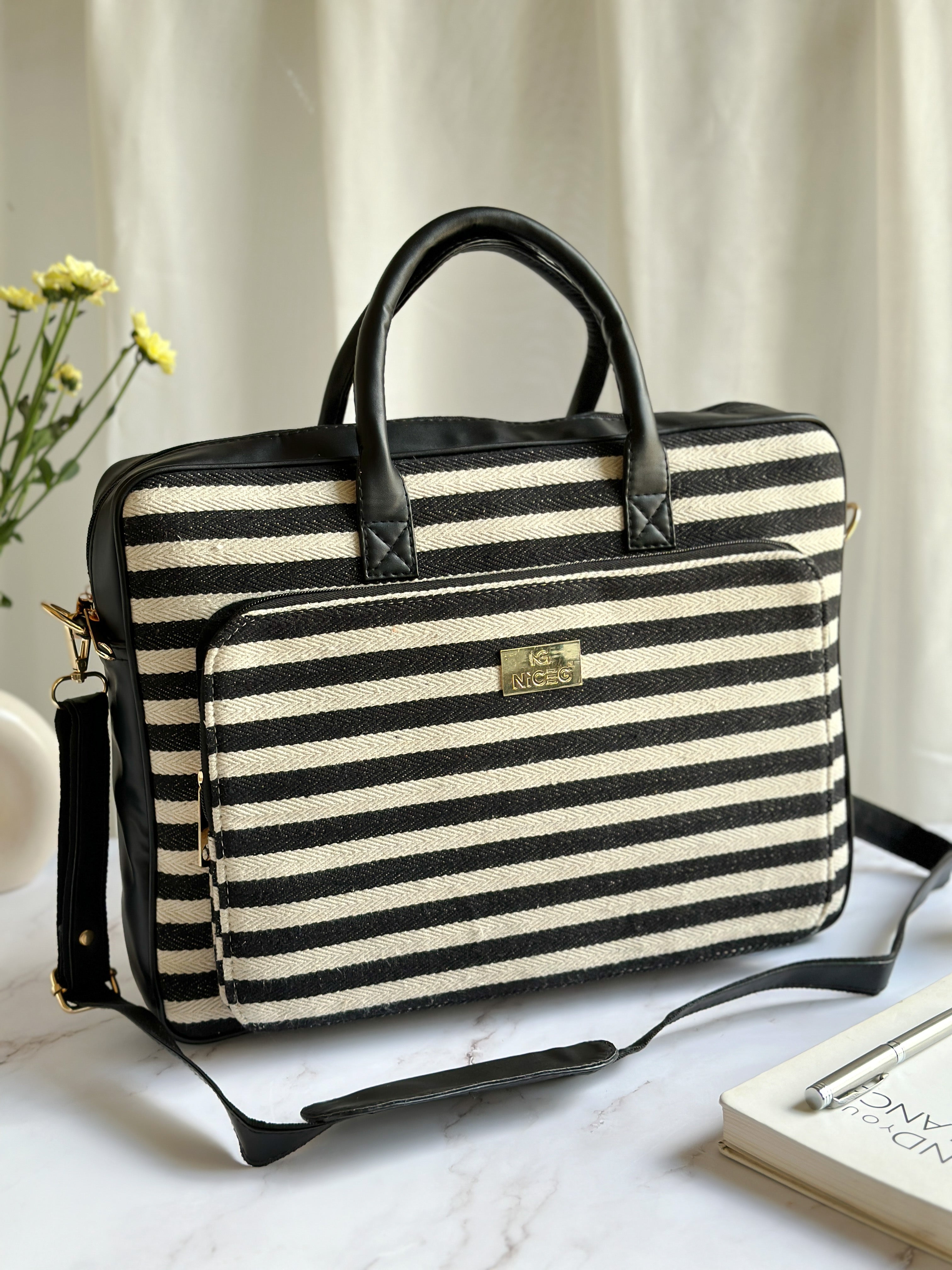 Stria Noir – Laptop Bag