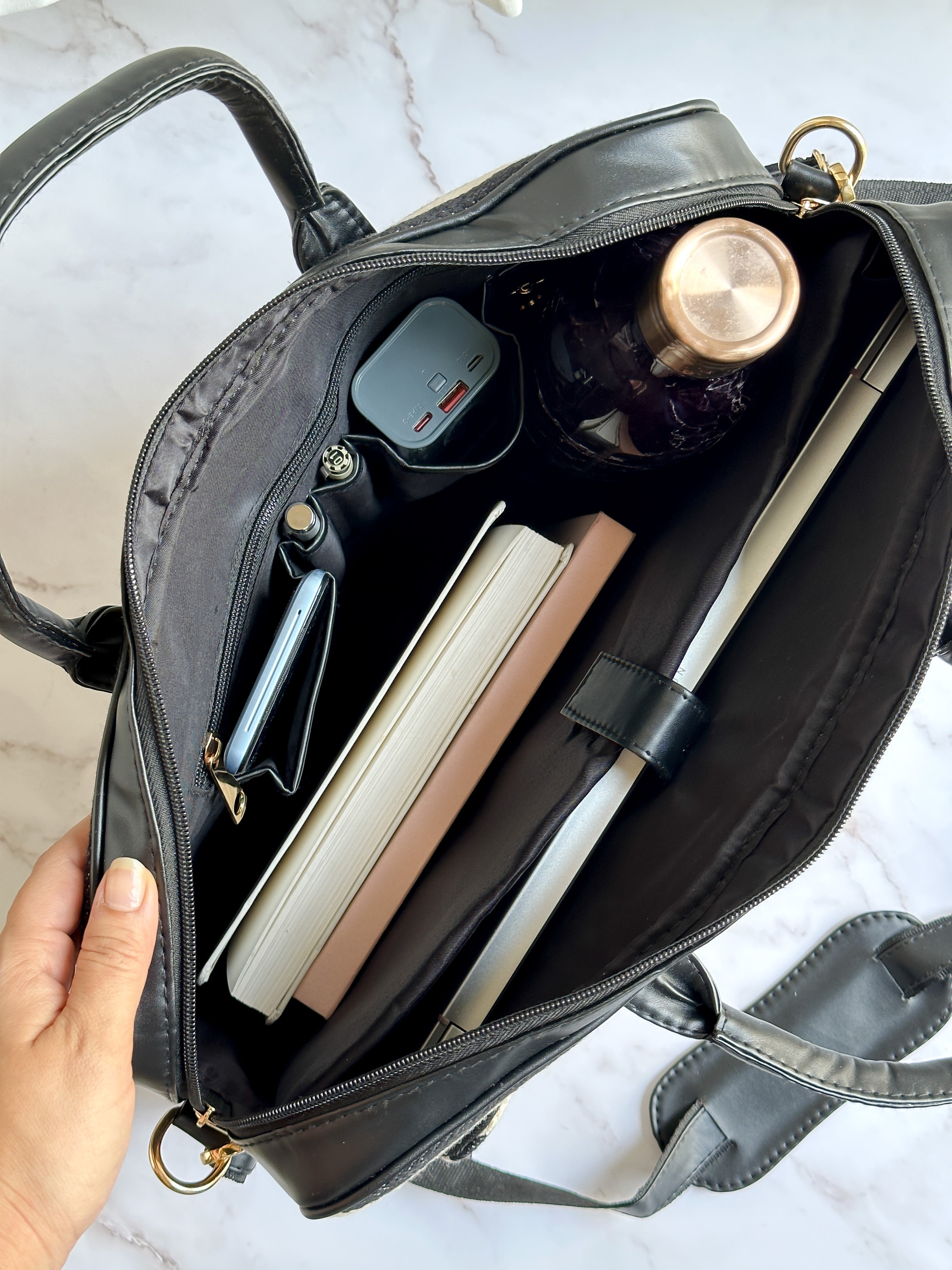 Stria Noir – Laptop Bag