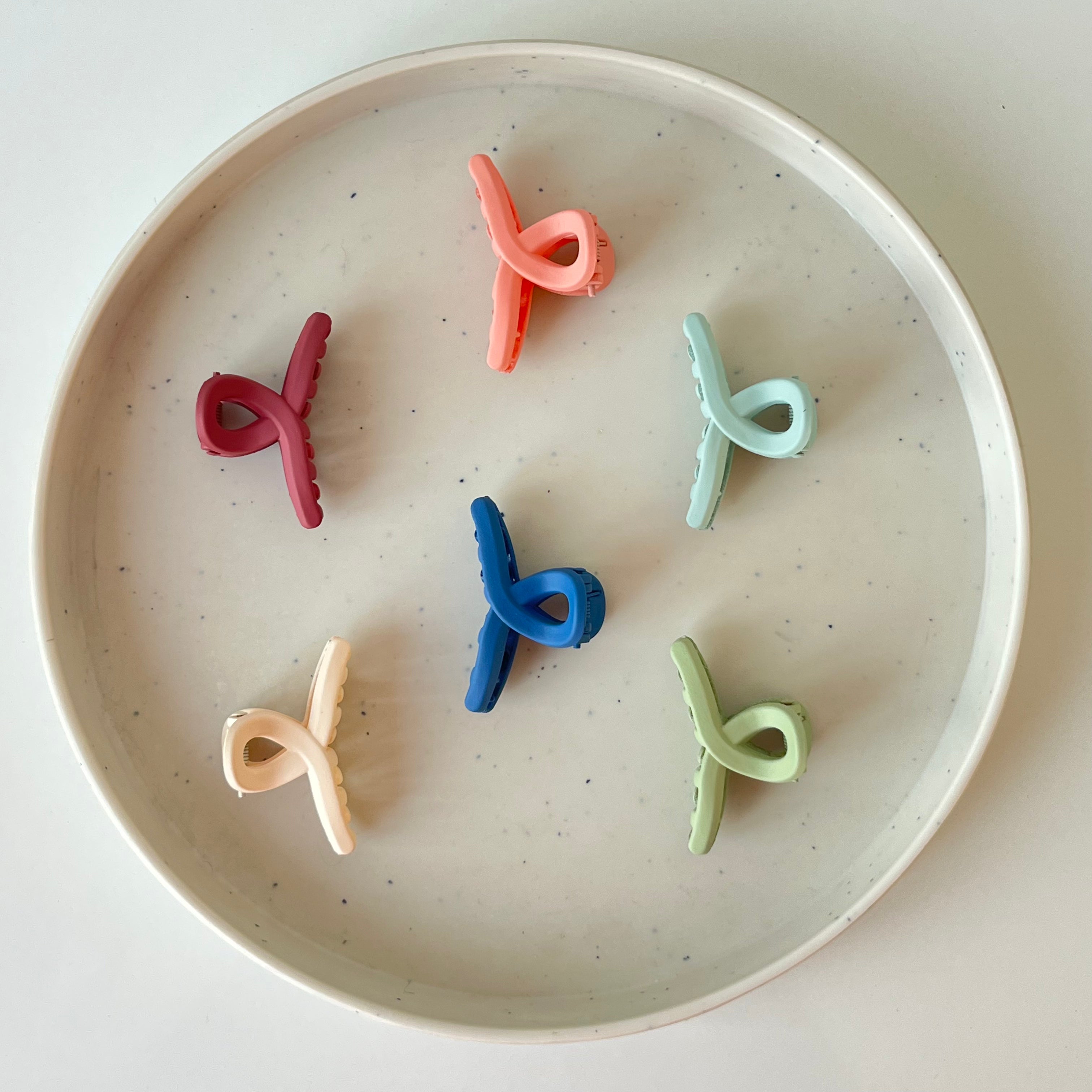 Matte Twist – Small Hair Claw (Vault Set of 12)