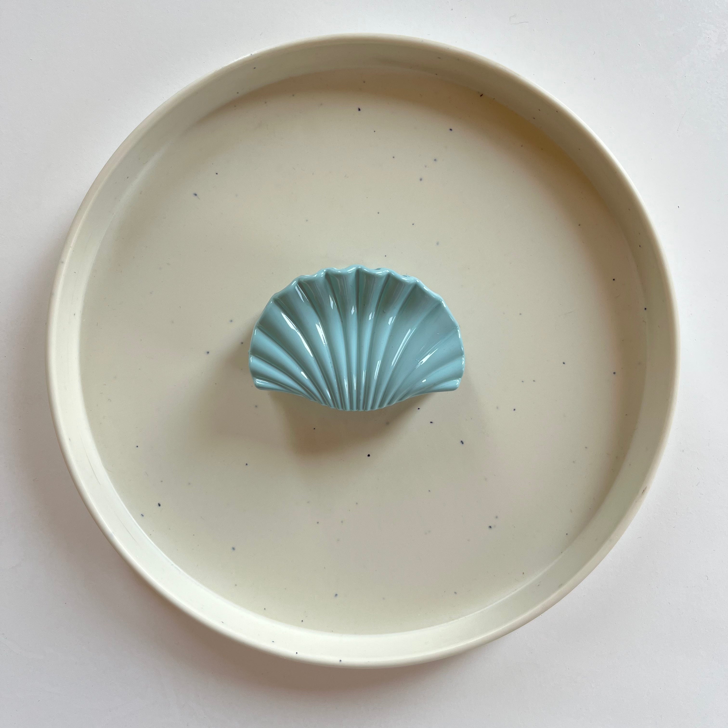 Shell Arc Medium Hair Claw