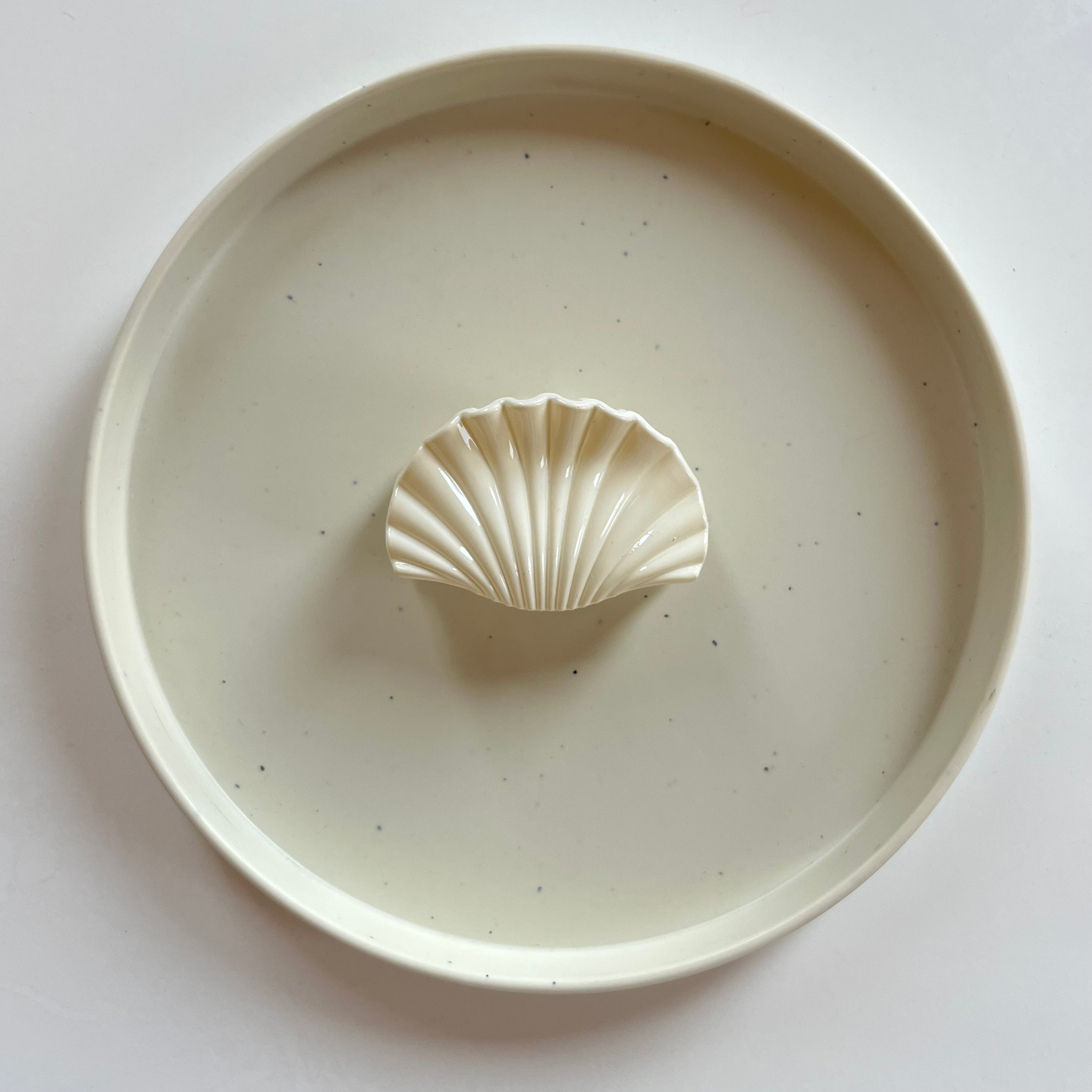 Shell Arc Medium Hair Claw