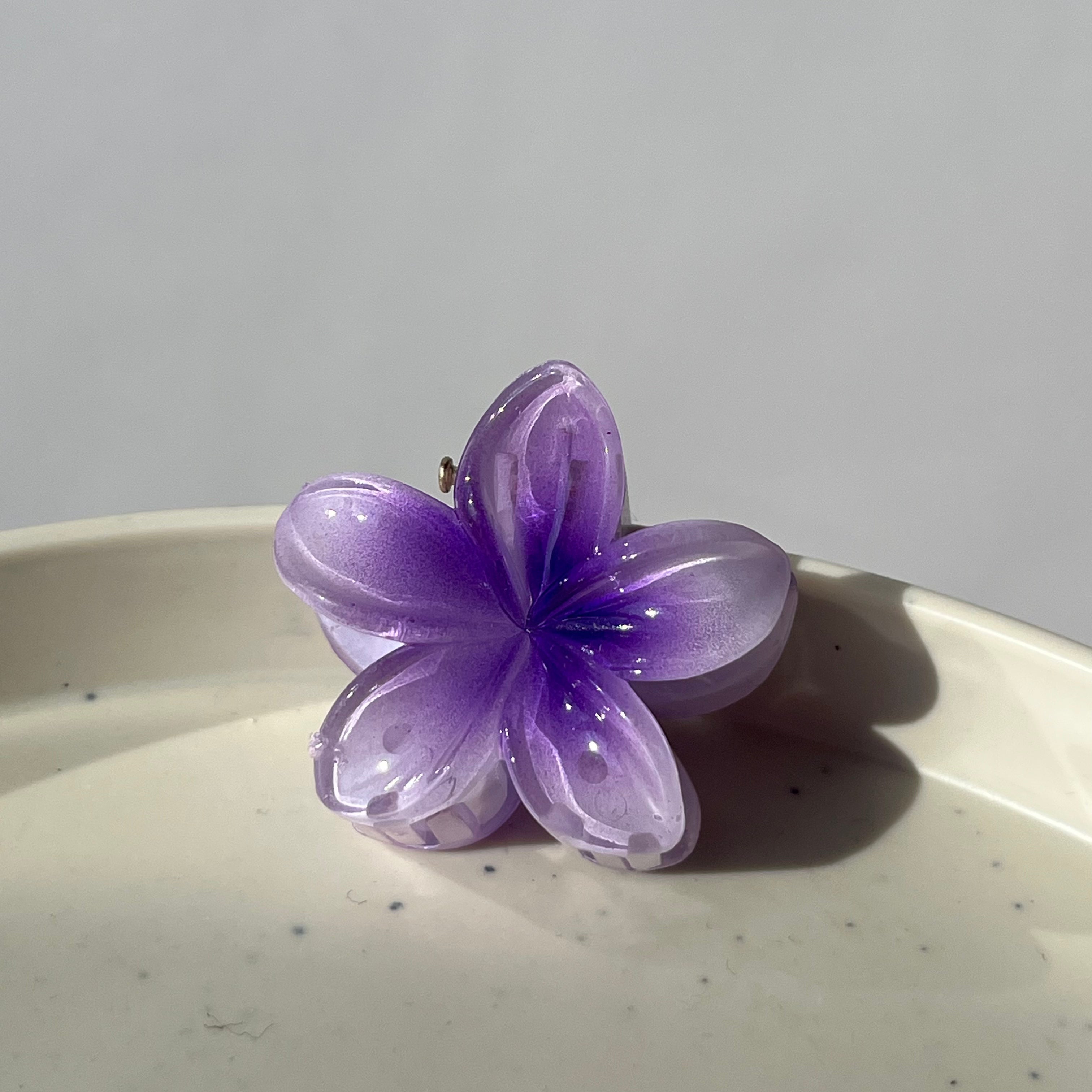 Glossy Bloom – Small Hair Claw