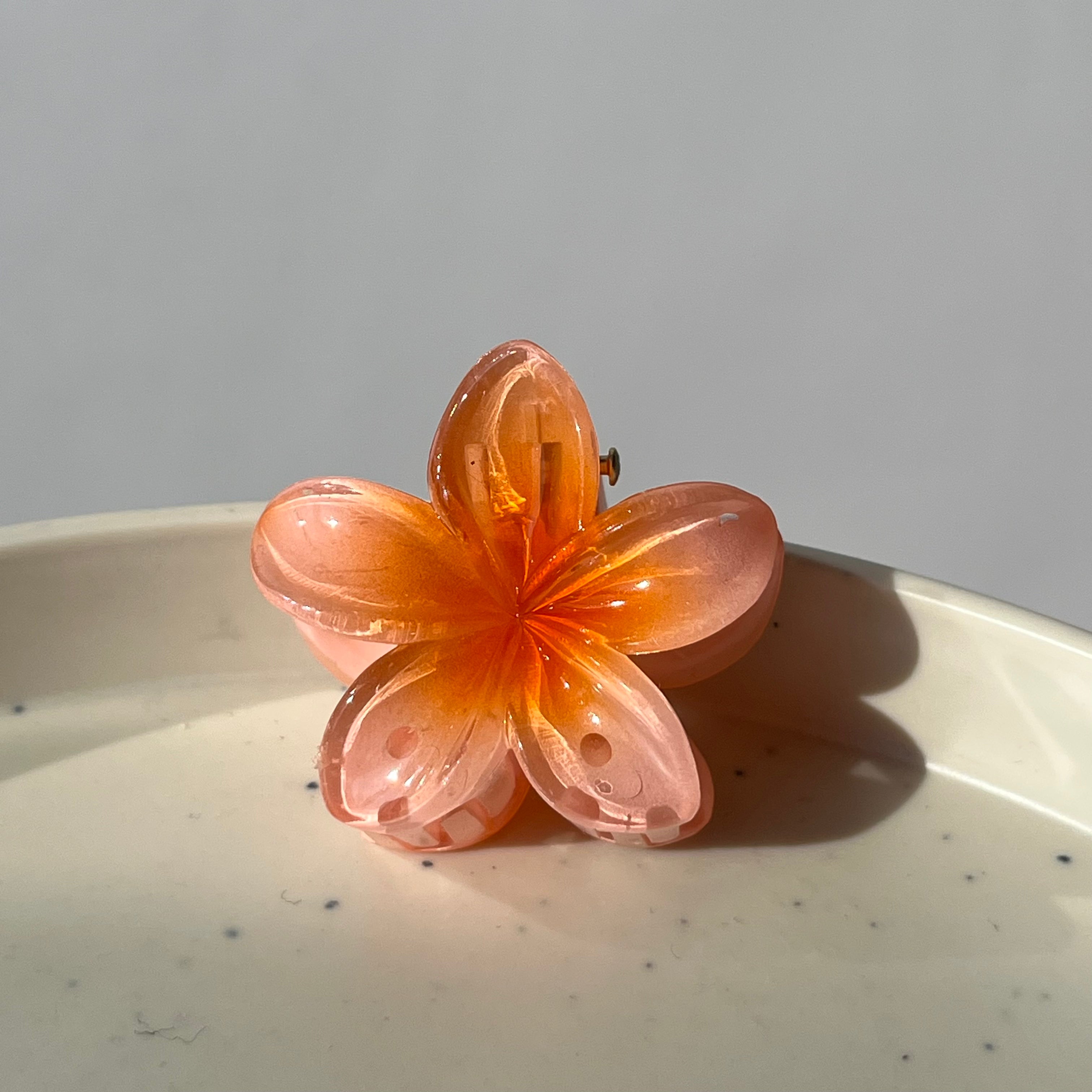 Glossy Bloom – Small Hair Claw