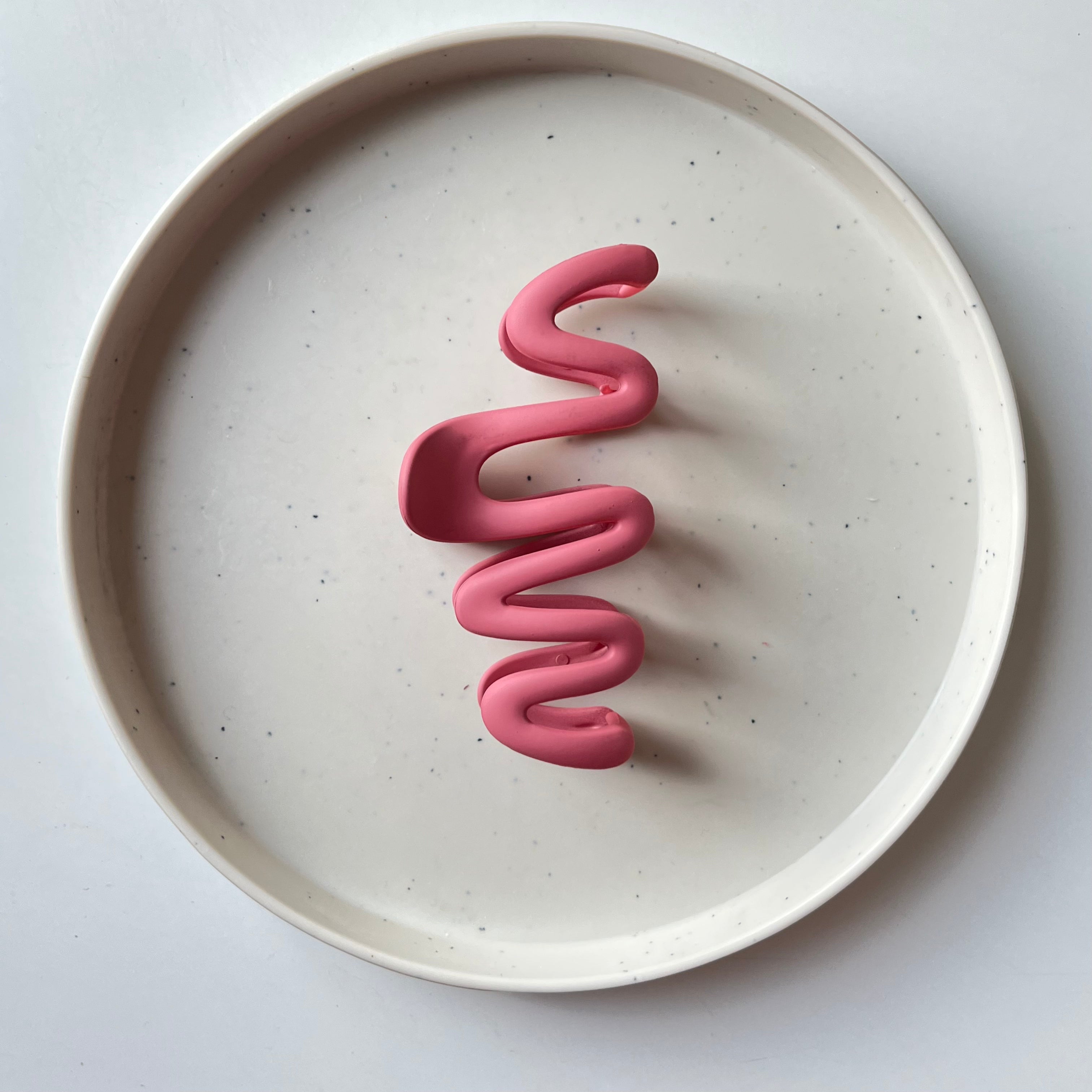 Serpentina – Large Matte Wave Clip