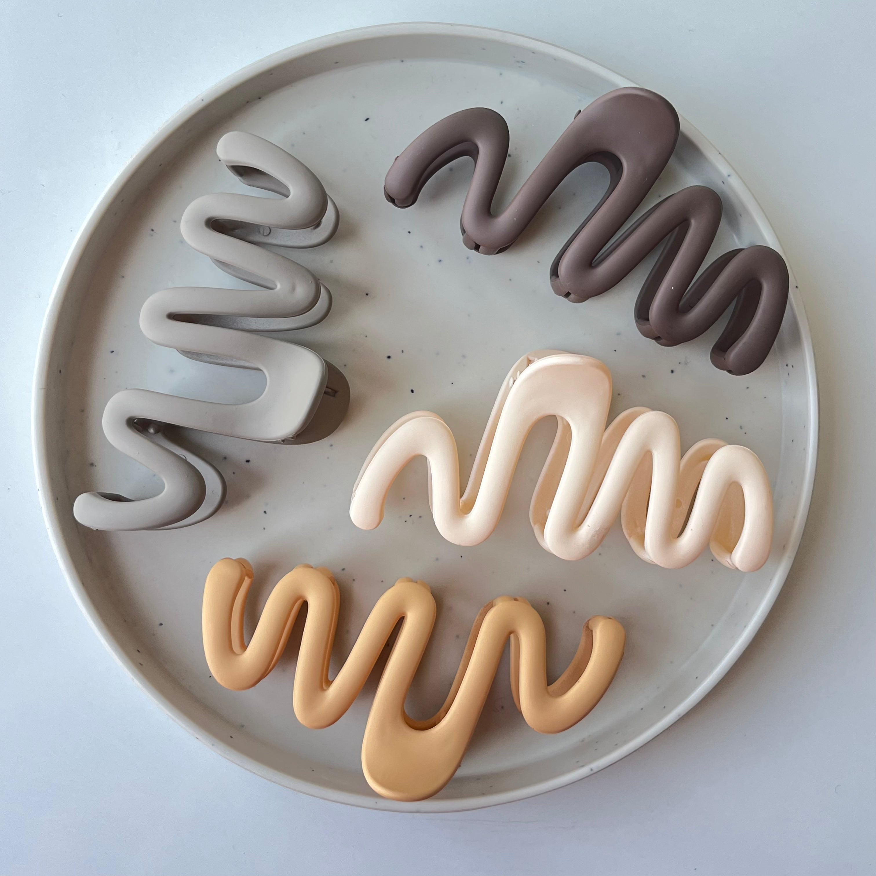 Serpentina – Large Matte Wave Clip (Vault Set of 12)