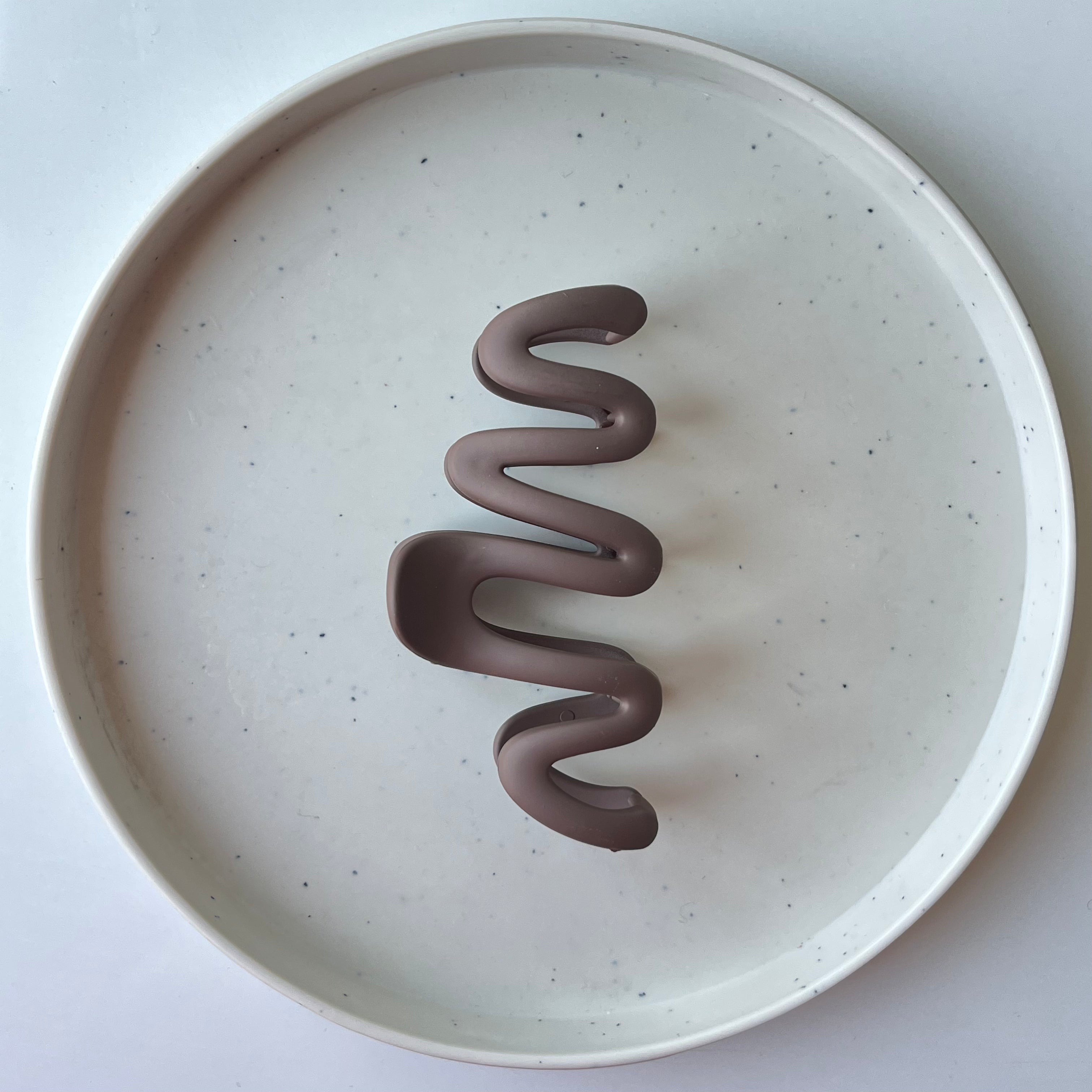 Serpentina – Large Matte Wave Clip