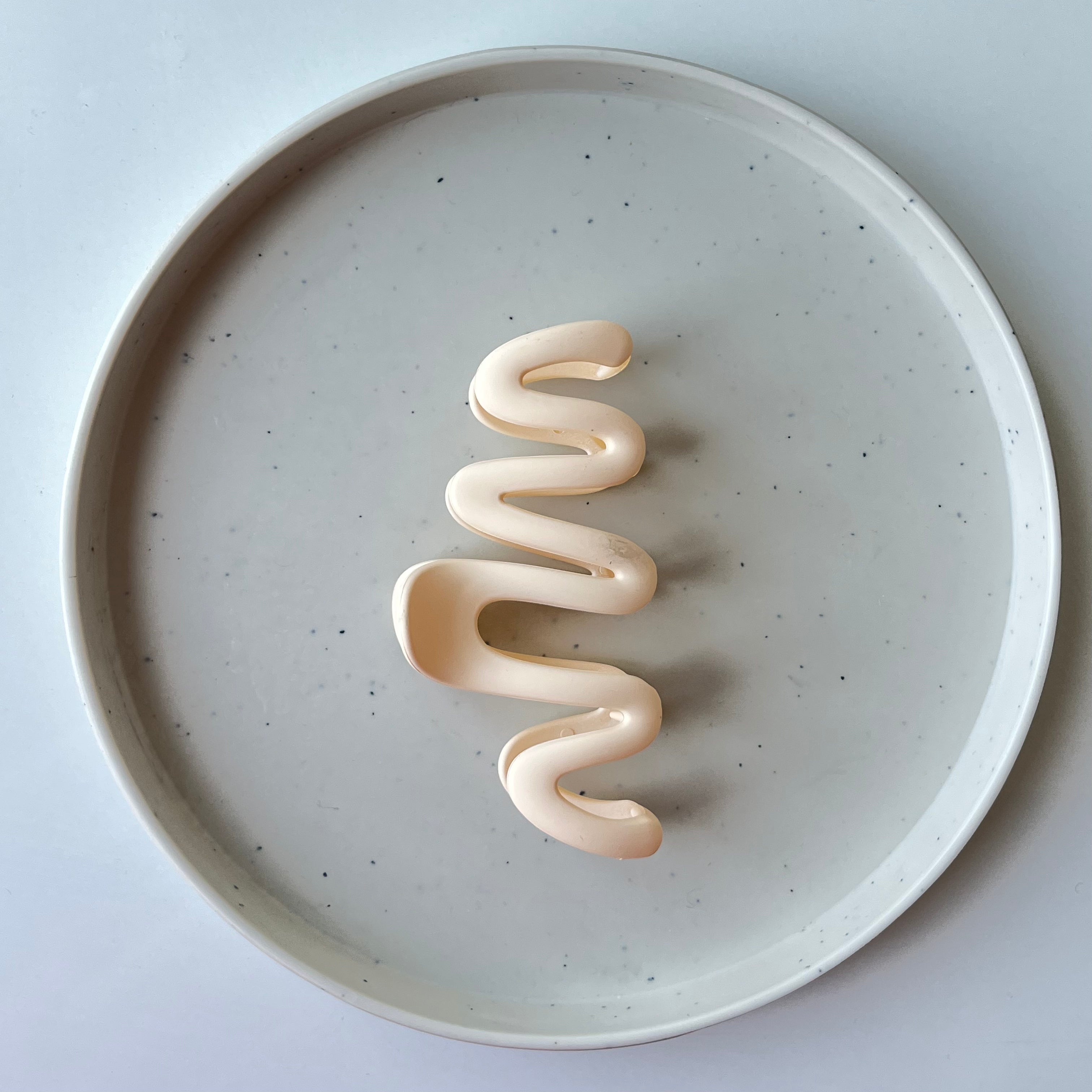 Serpentina – Large Matte Wave Clip