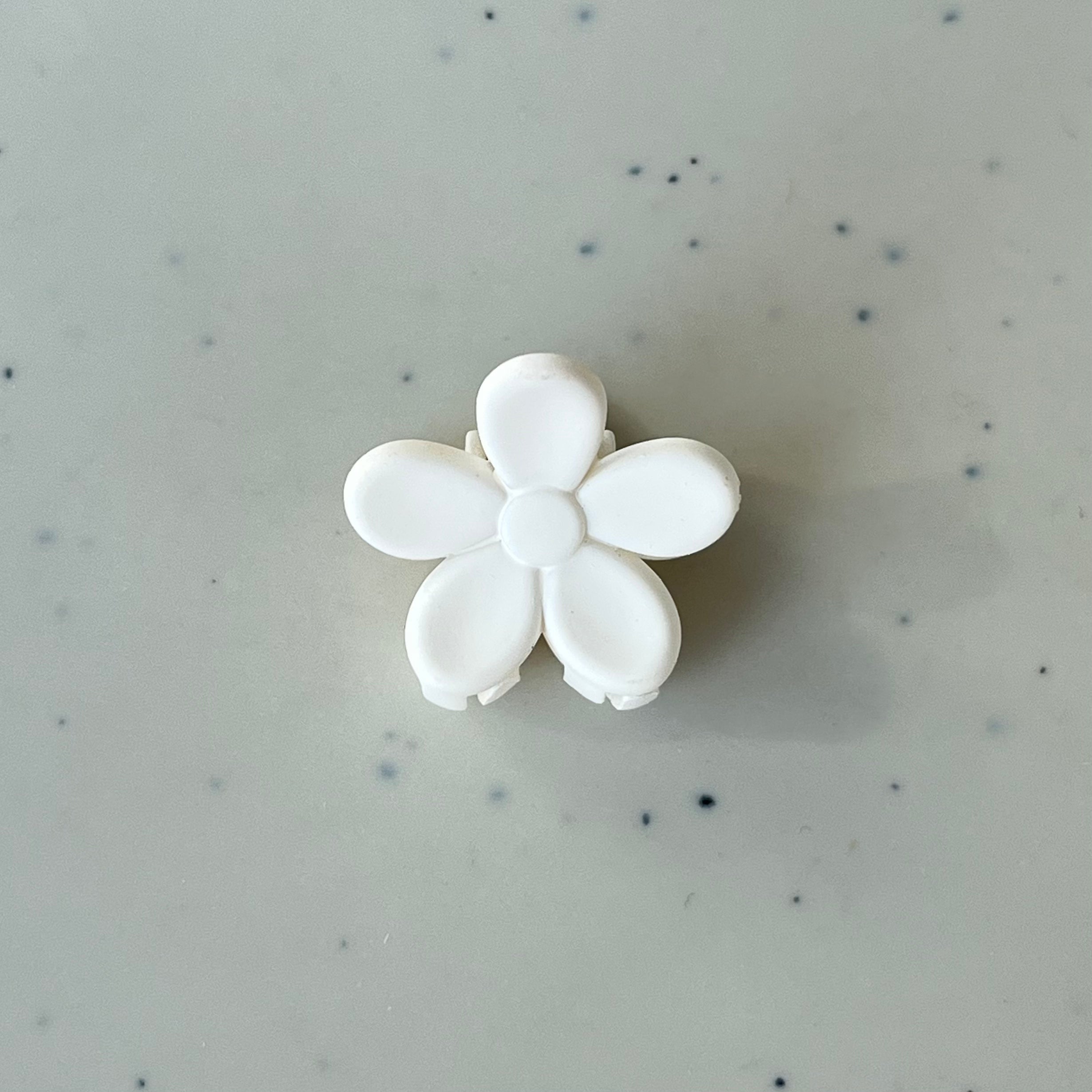 Kids Mini Flower Claw Set - Pack of 6, Soft Pastel Colors