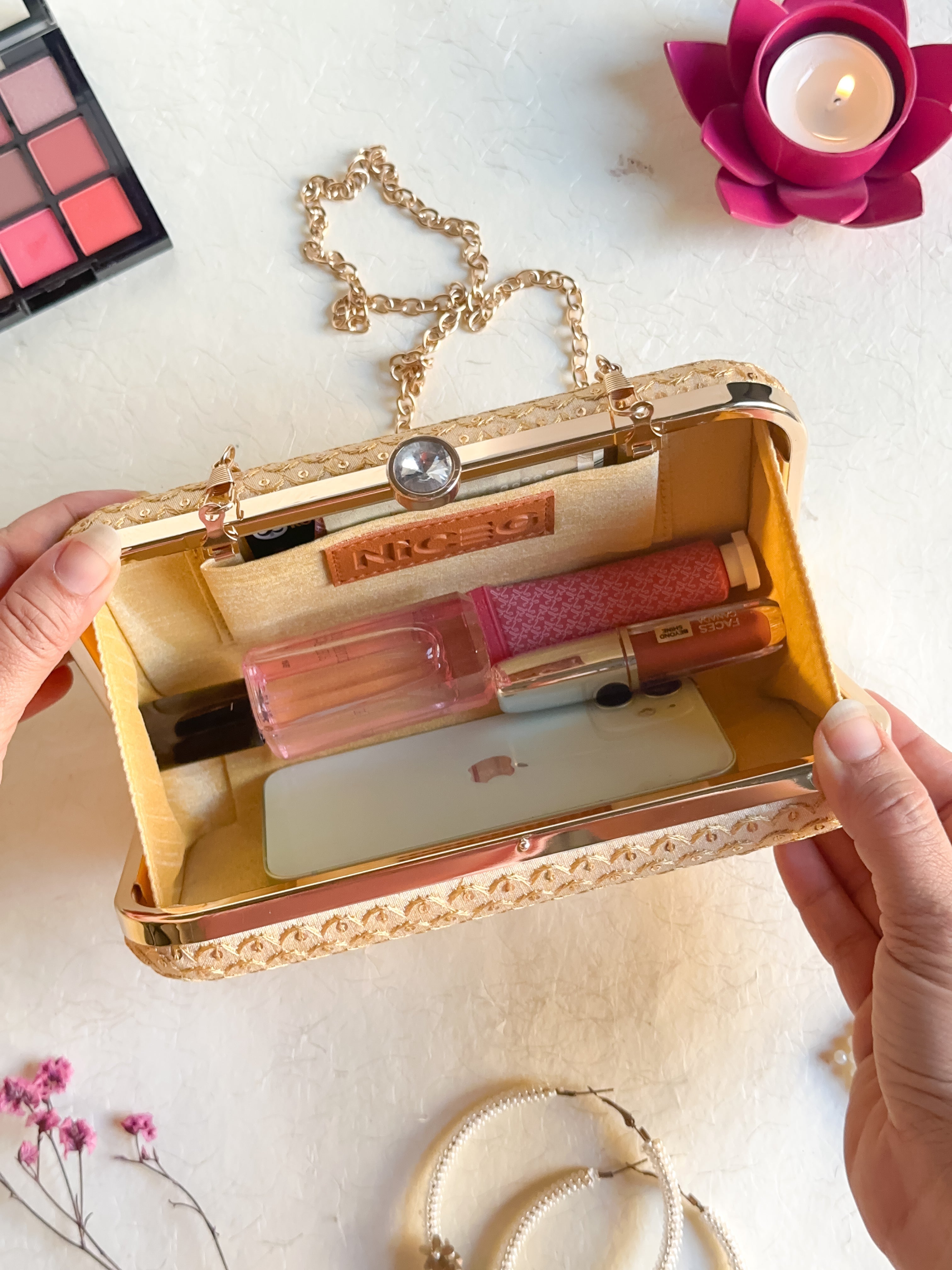 Nice-G Ivory Elegance Clutch: Elegant & Beautiful for Girls