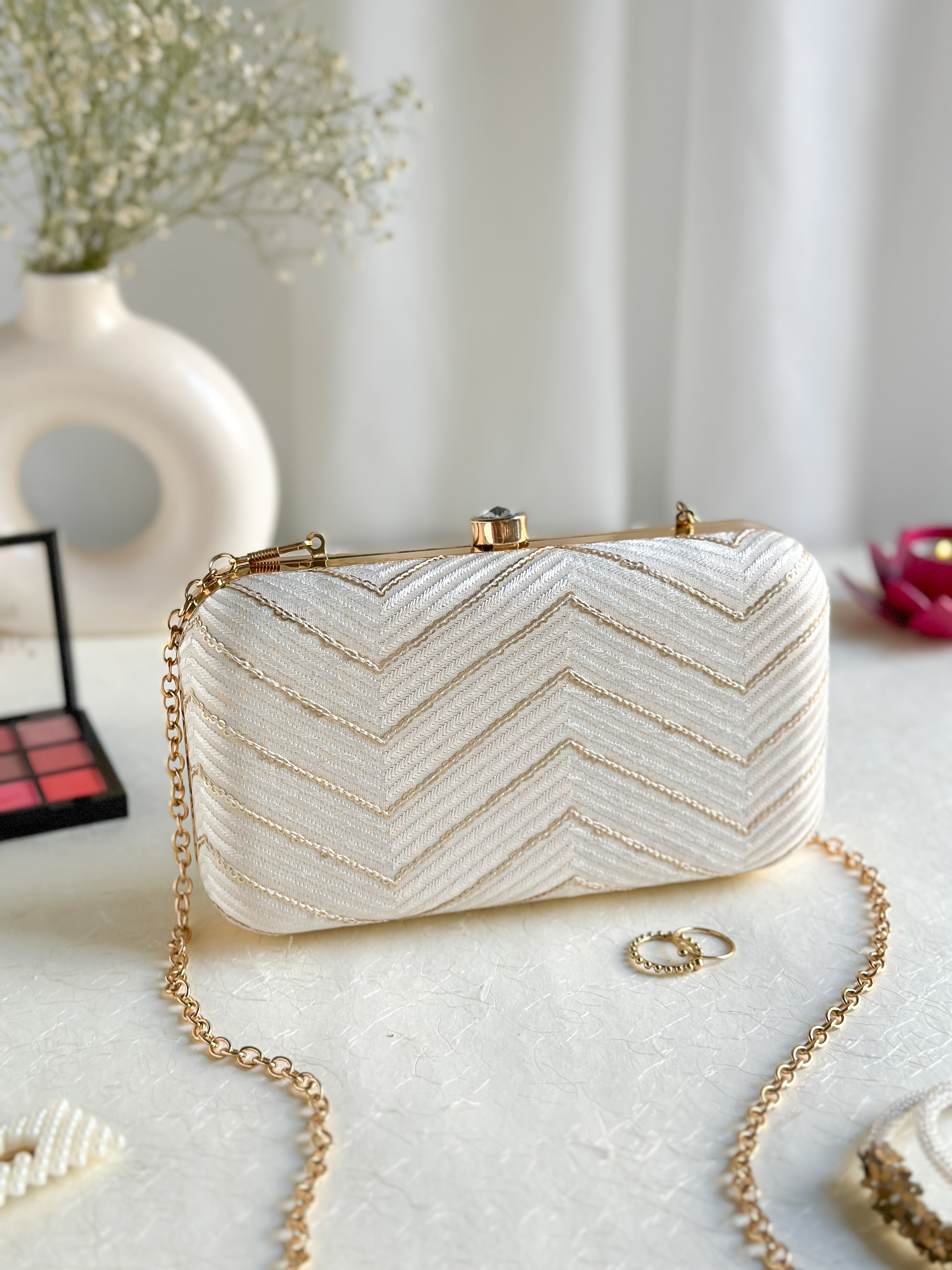 Nice-G Lucknow Loom Clutch: Graceful Traditional Legacy