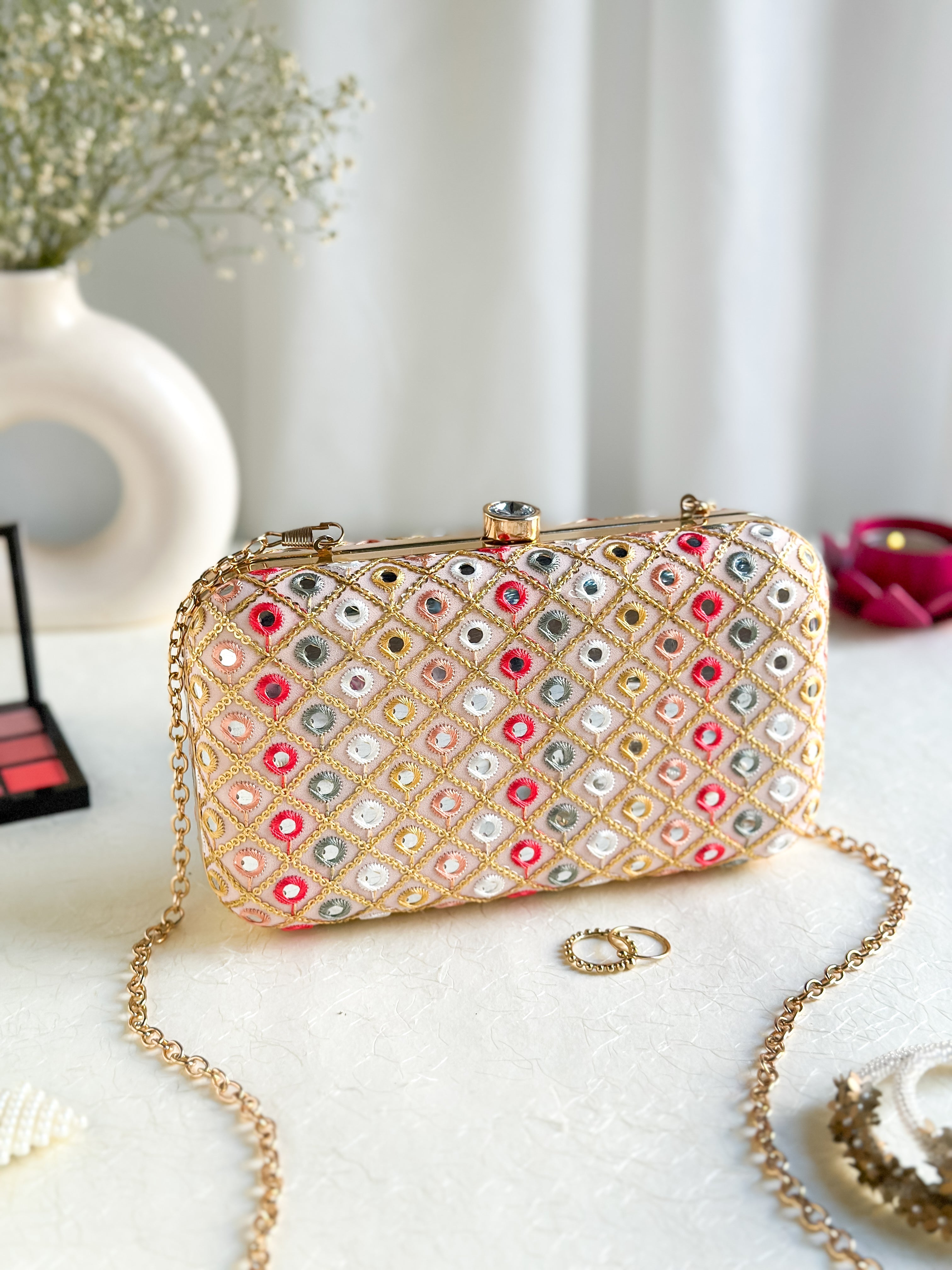 Vividora – Multicolor Mirrorwork Clutch