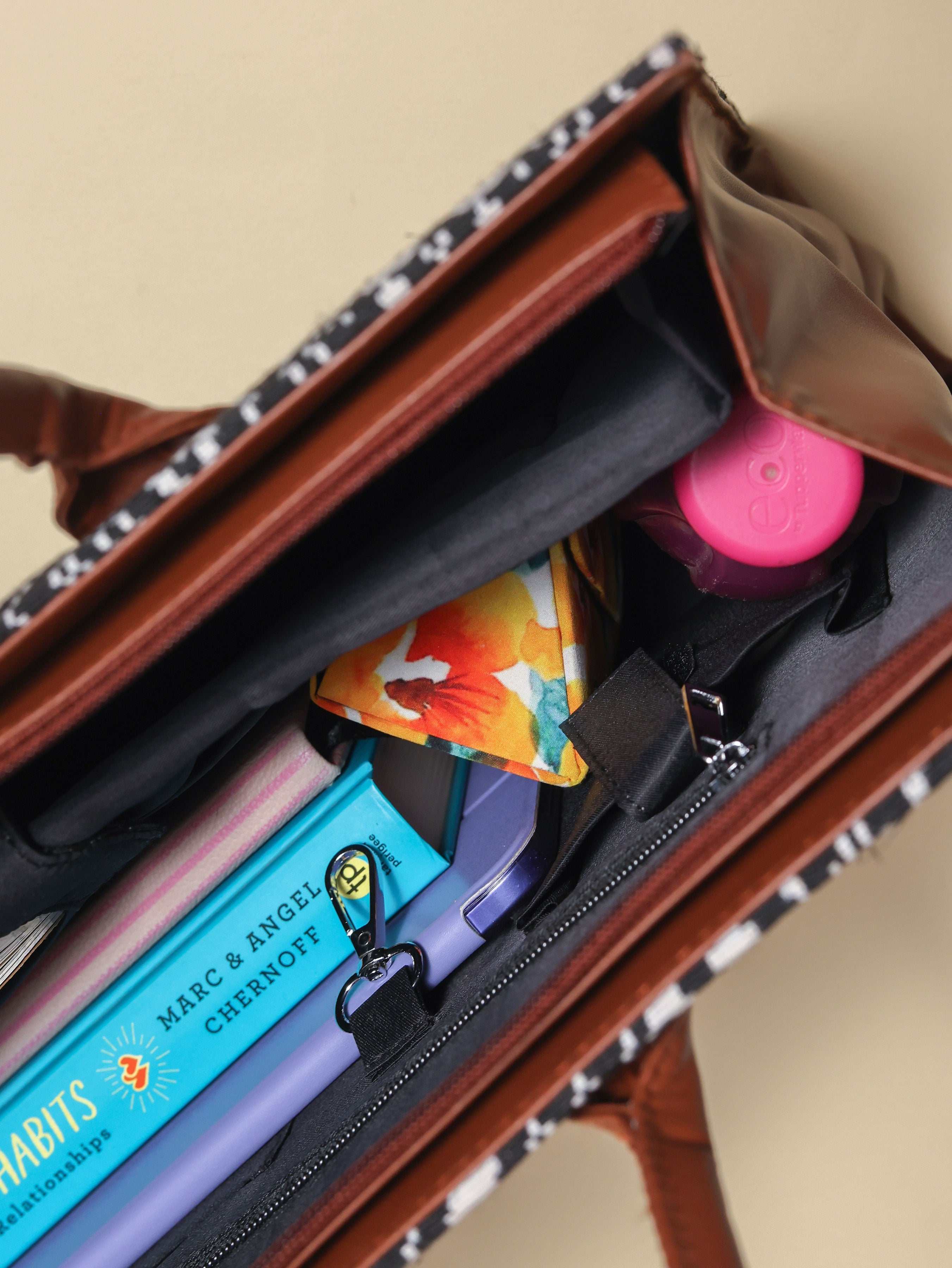 Onyx – Everyday Tote Bag