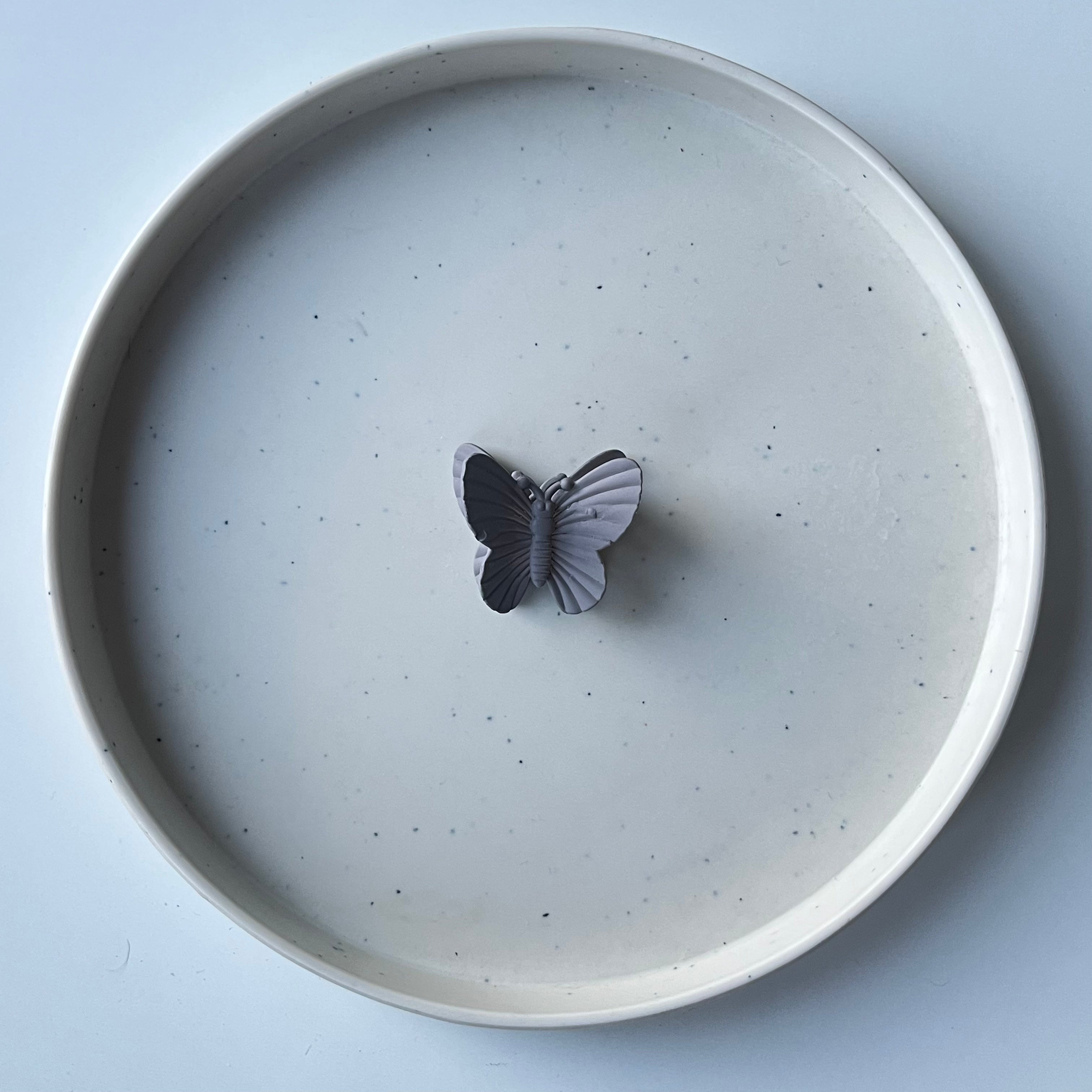 Papillon Matte Claw Clip – Small