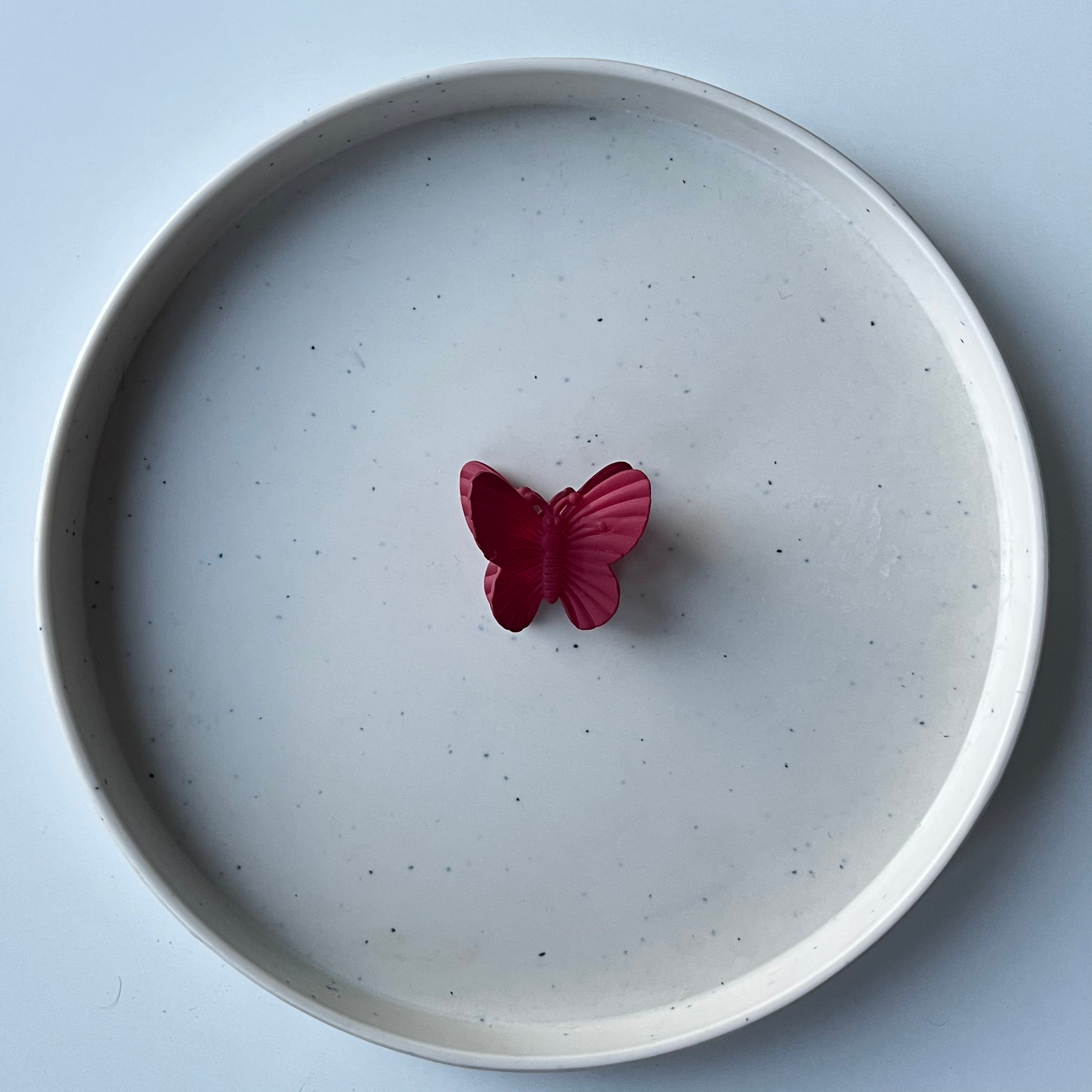 Papillon Matte Claw Clip – Small