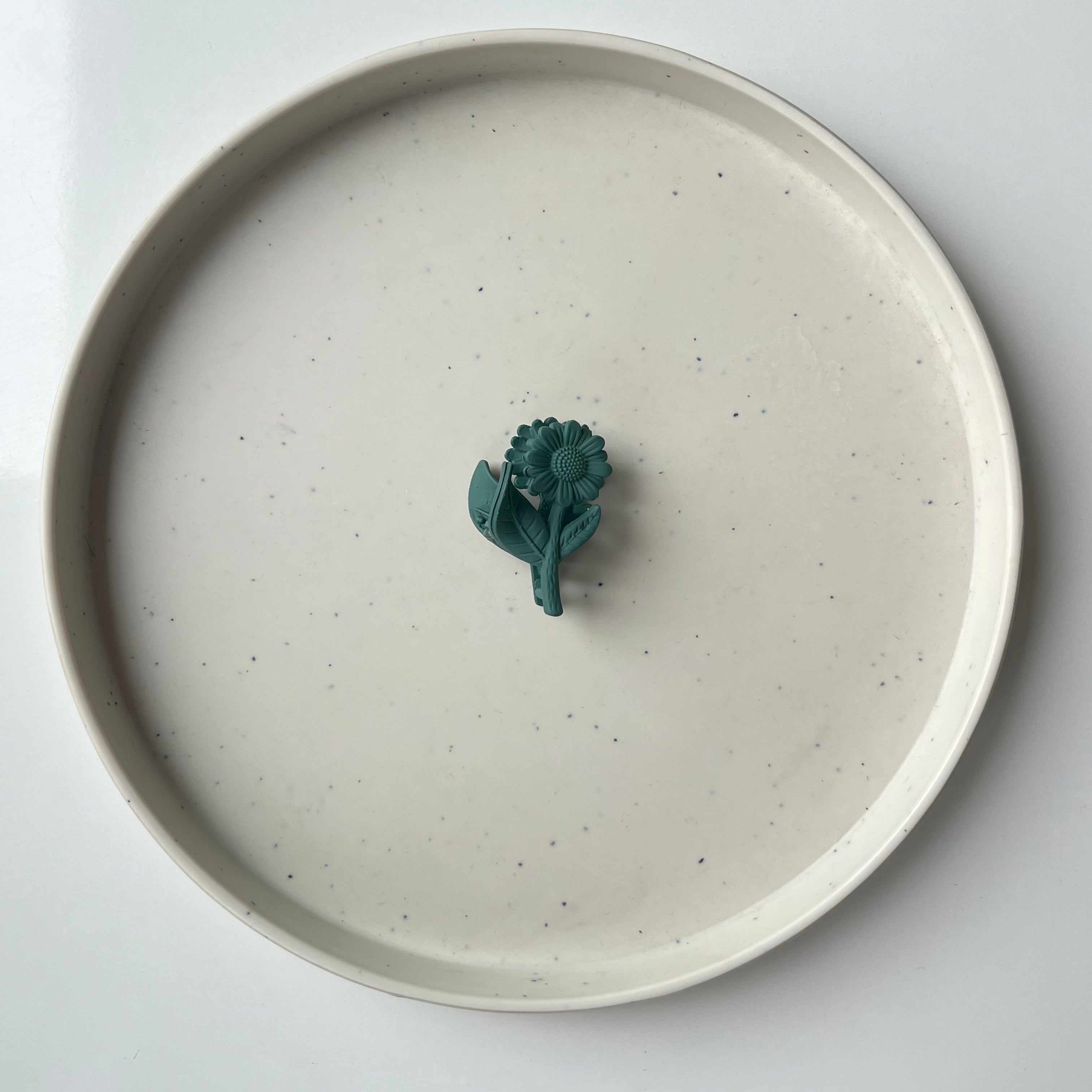 Floria Leaflet Claw Clip – Small