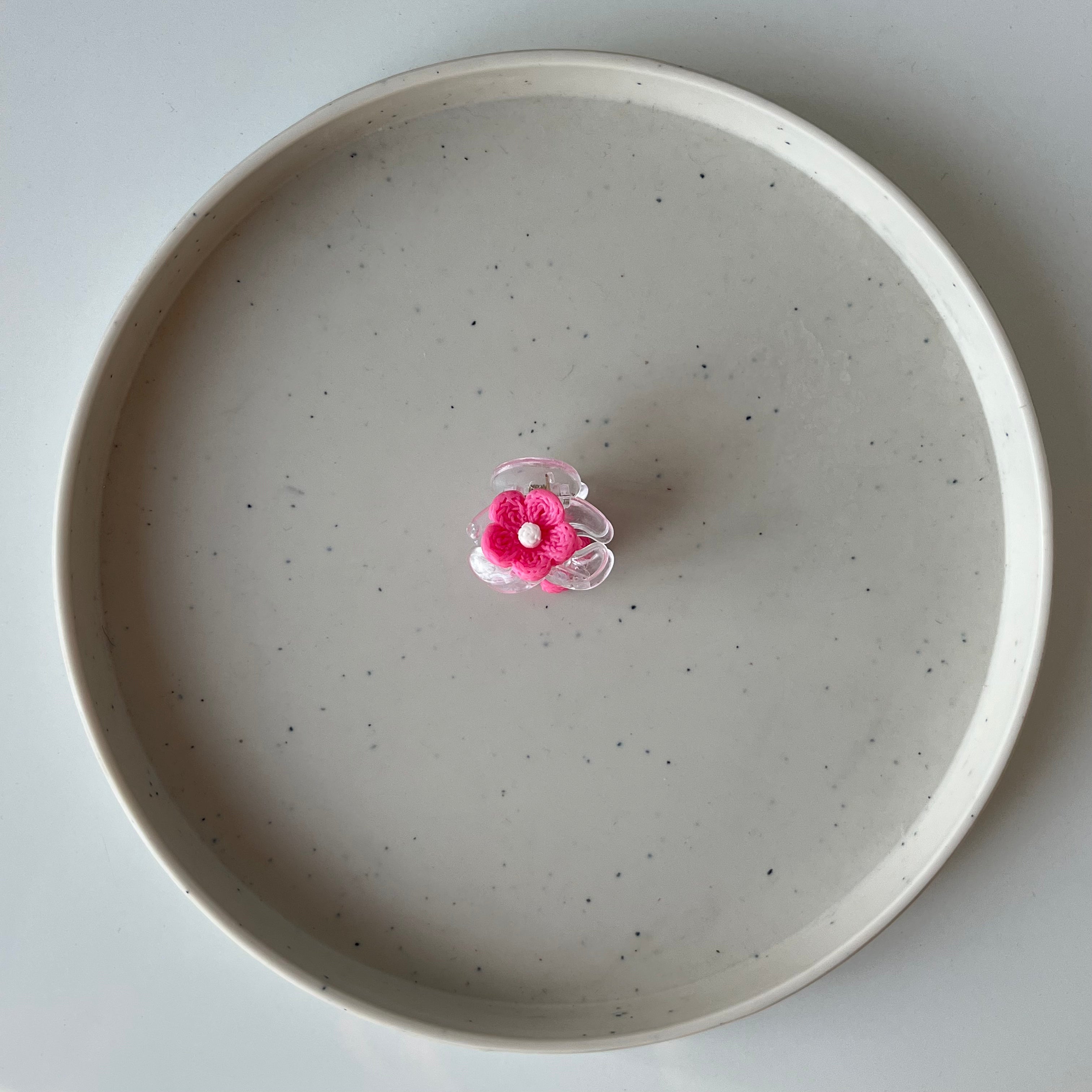 Loomis Crochet Flower Claw Clip – Small