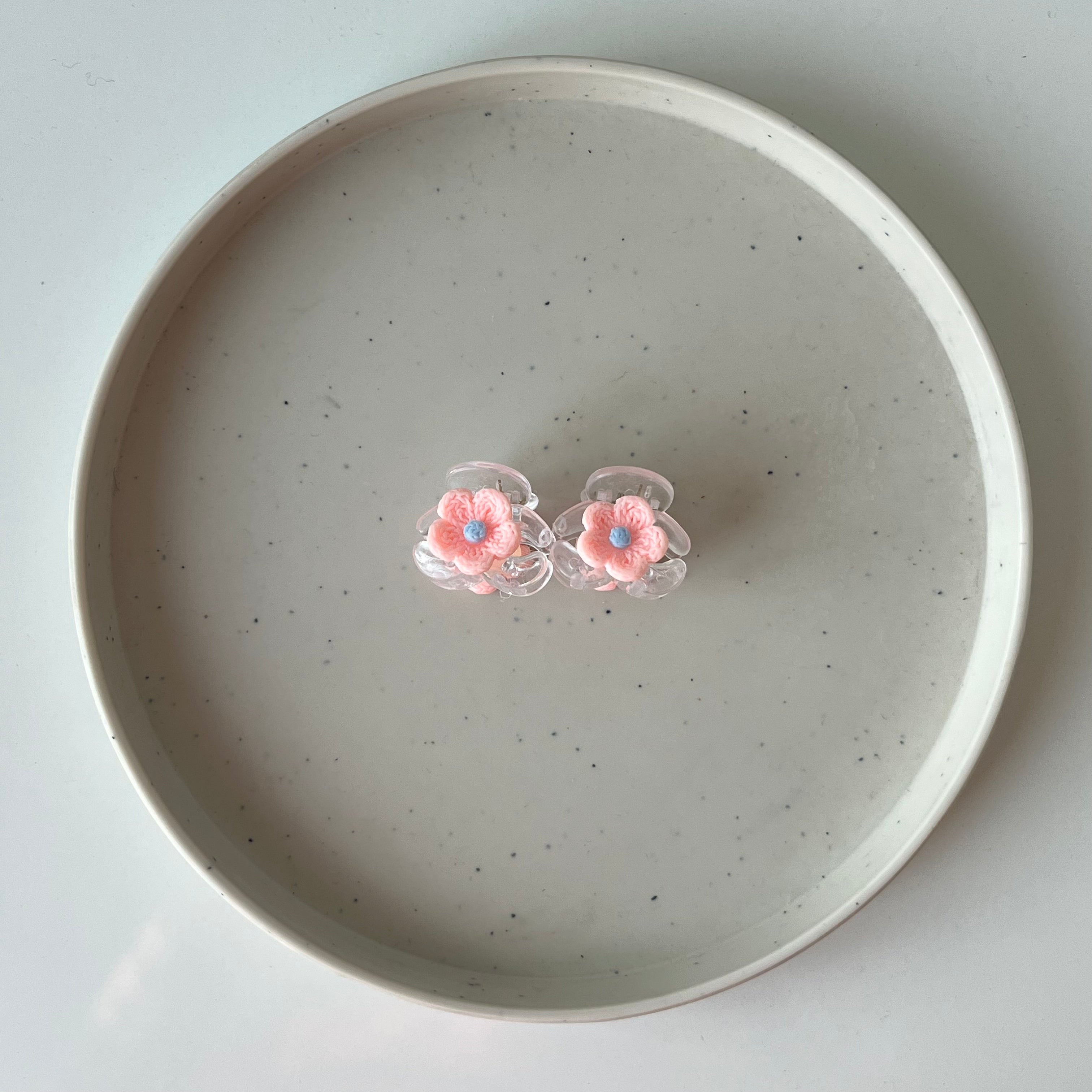 Loomis Crochet Flower Claw Clip – Small