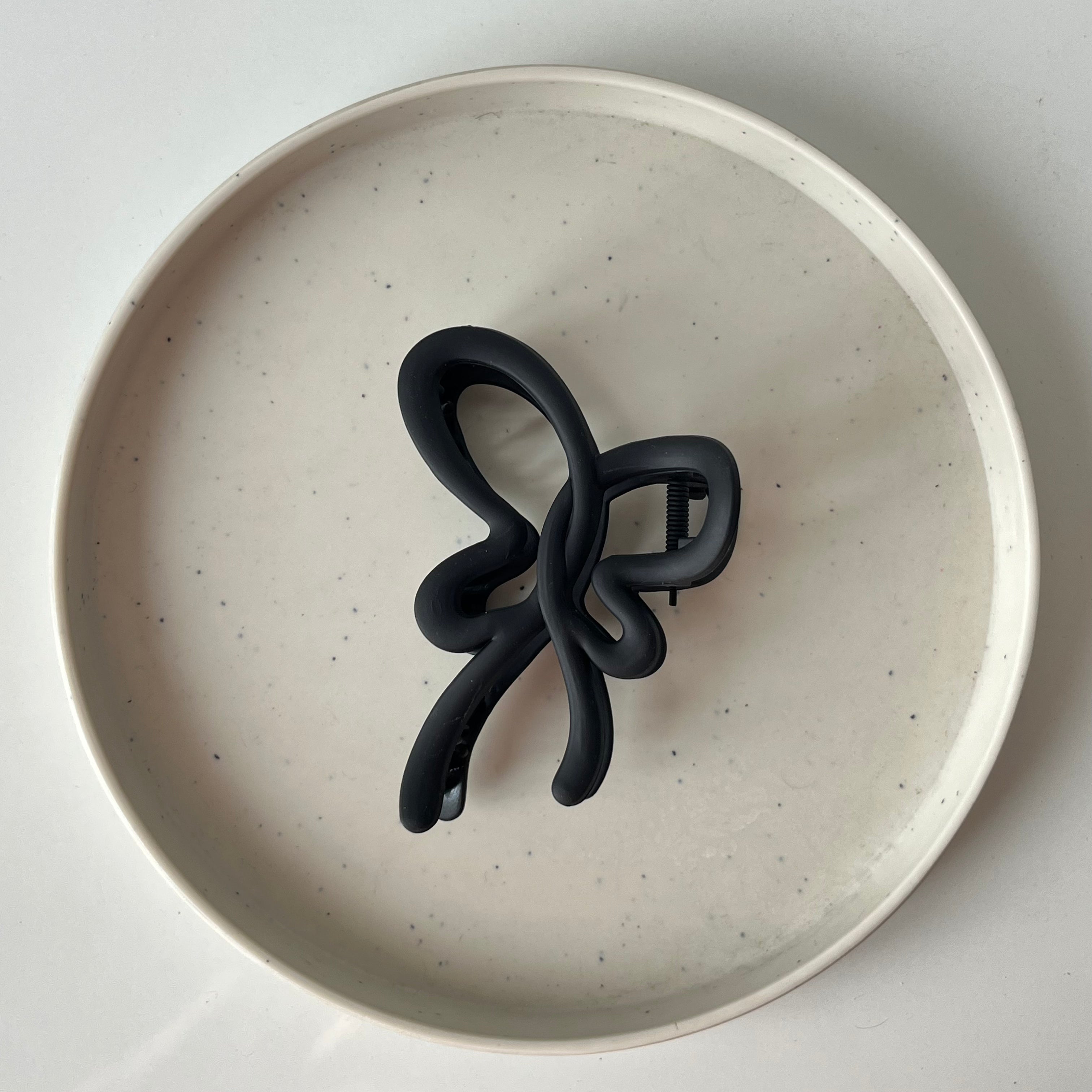 Matte Ribbon Bow – Large Hair Claw
