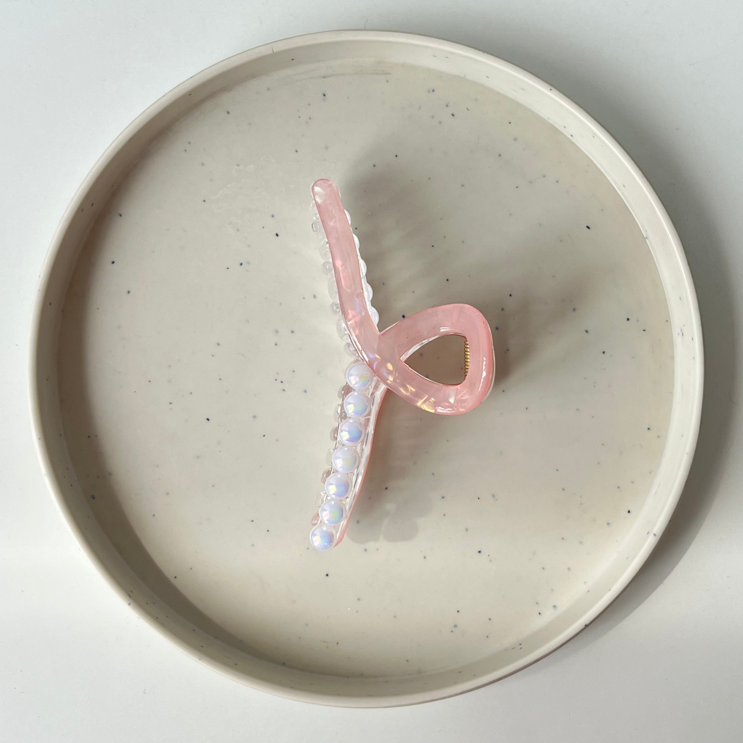 Lustre Pearl Bow – Large Hair Claw