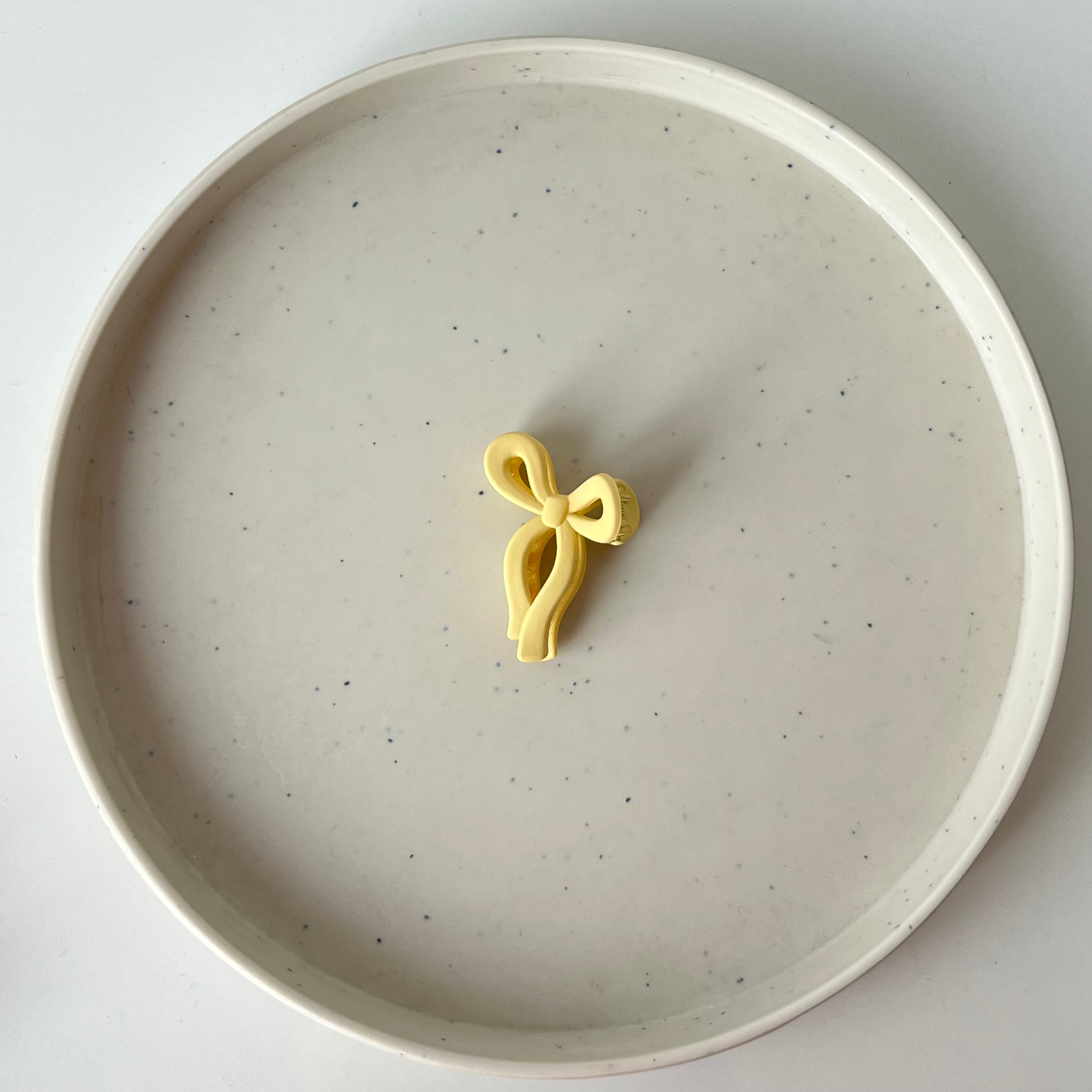 Matte Ribbon – Small Bow Hair Claw