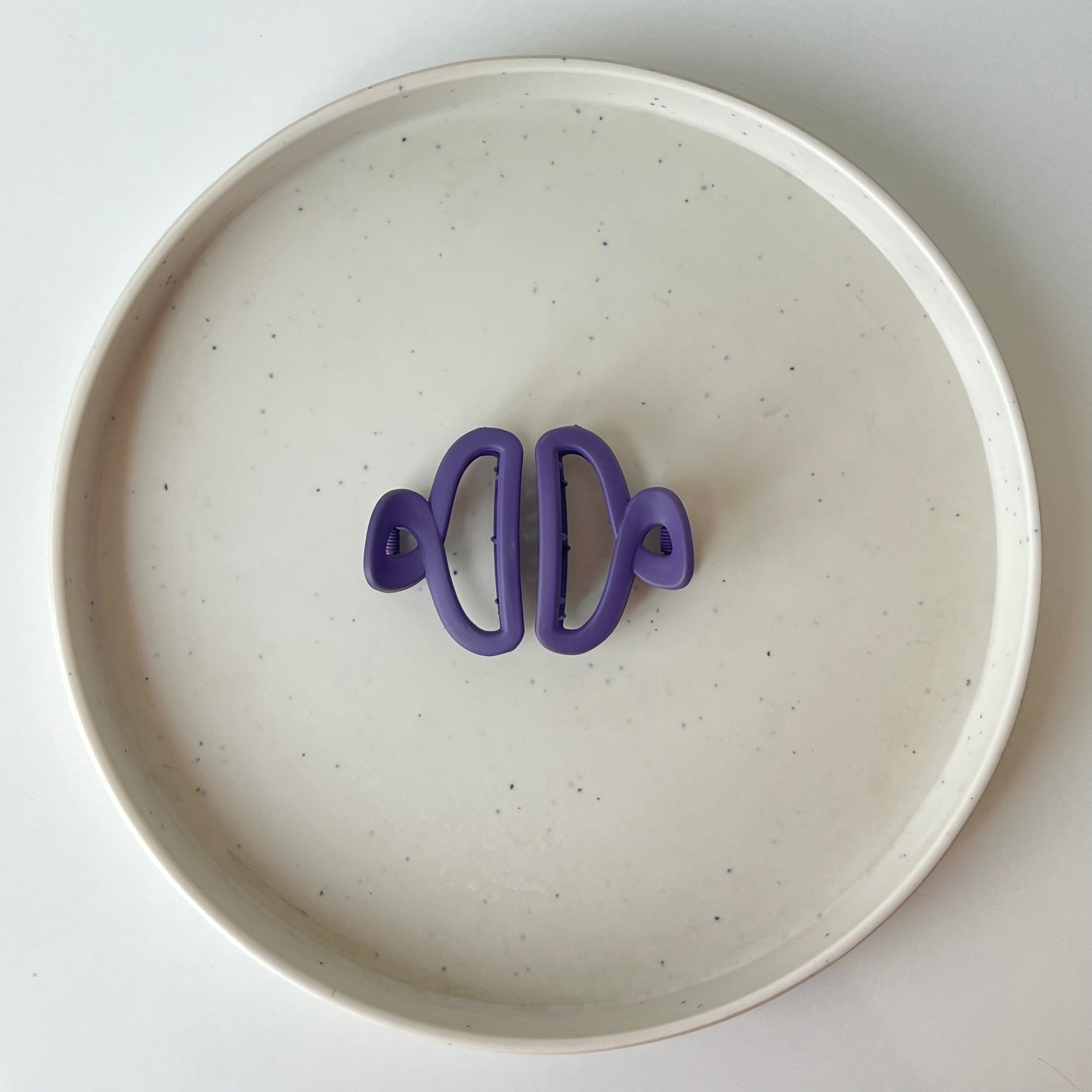 Matte Loop – Small Hair Claw